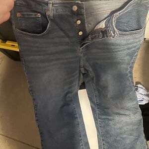 Universal Thread Light Blue Button-Fly Jeans